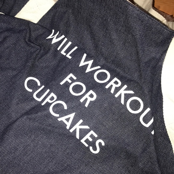 WILL WORKOUT FOR CUPCAKES DUFFEL - Picture 2 of 3